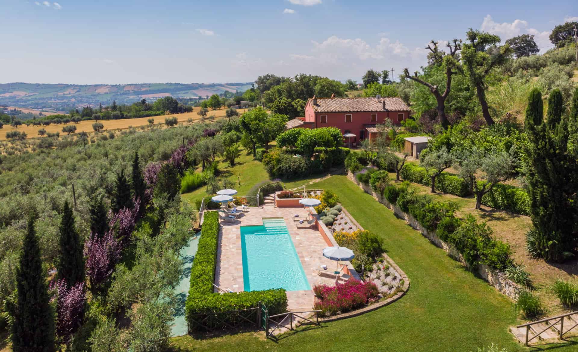 Ferienhaus in Italien in Alleinlage mit Pool