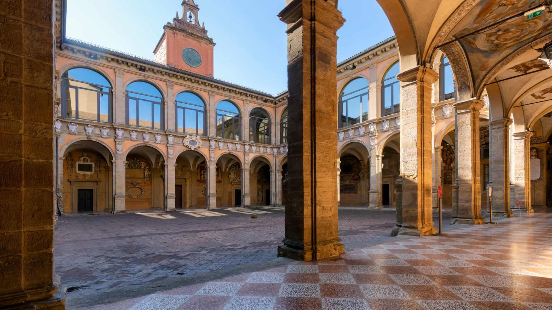 Die Stadtbibliothek des Archiginnasio in Bologna