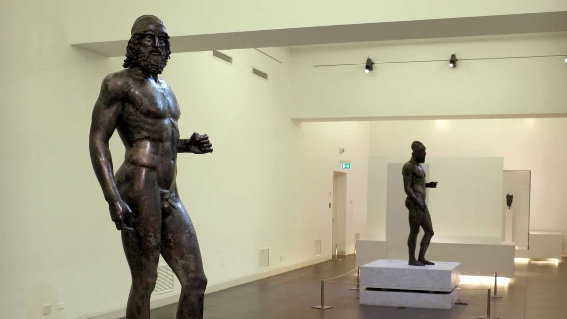Die Riace-Bronzen im Archäologischen Nationalmuseum von Reggio Calabria. Foto von Sailko