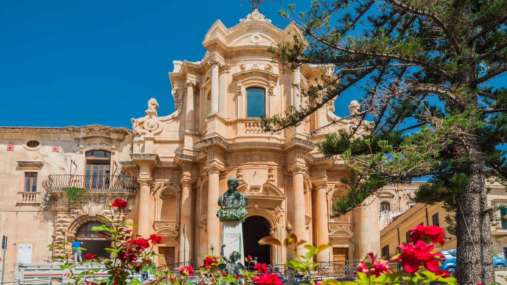 Kirche in der Stadt Noto