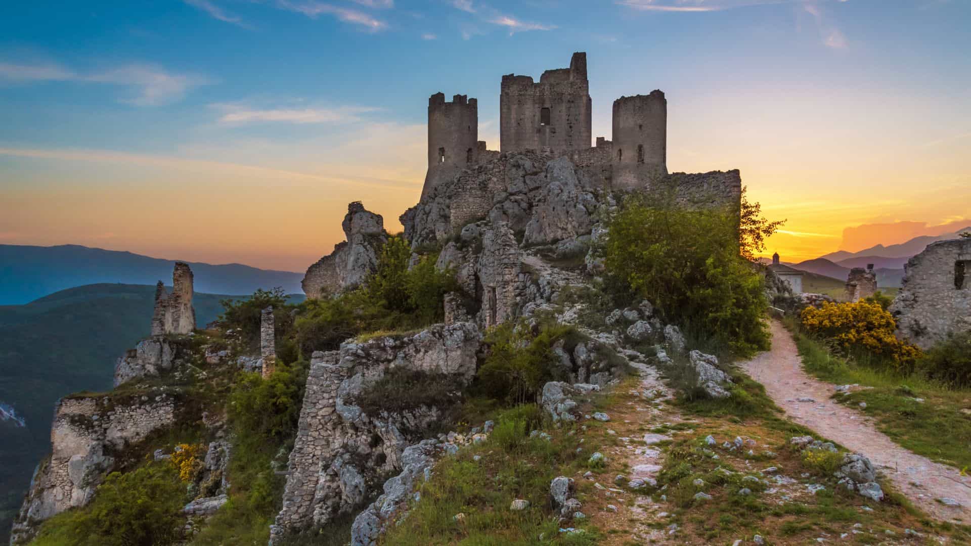 Rocca Calascio in den Abruzzen