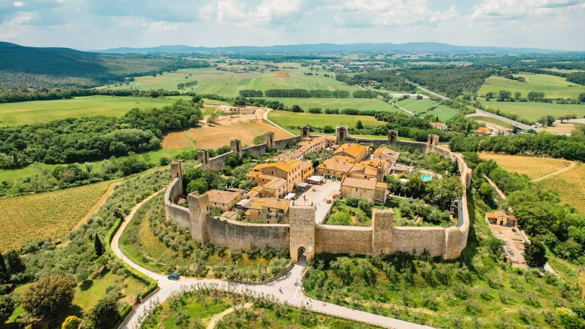 Das Dorf Monteriggioni von oben gesehen