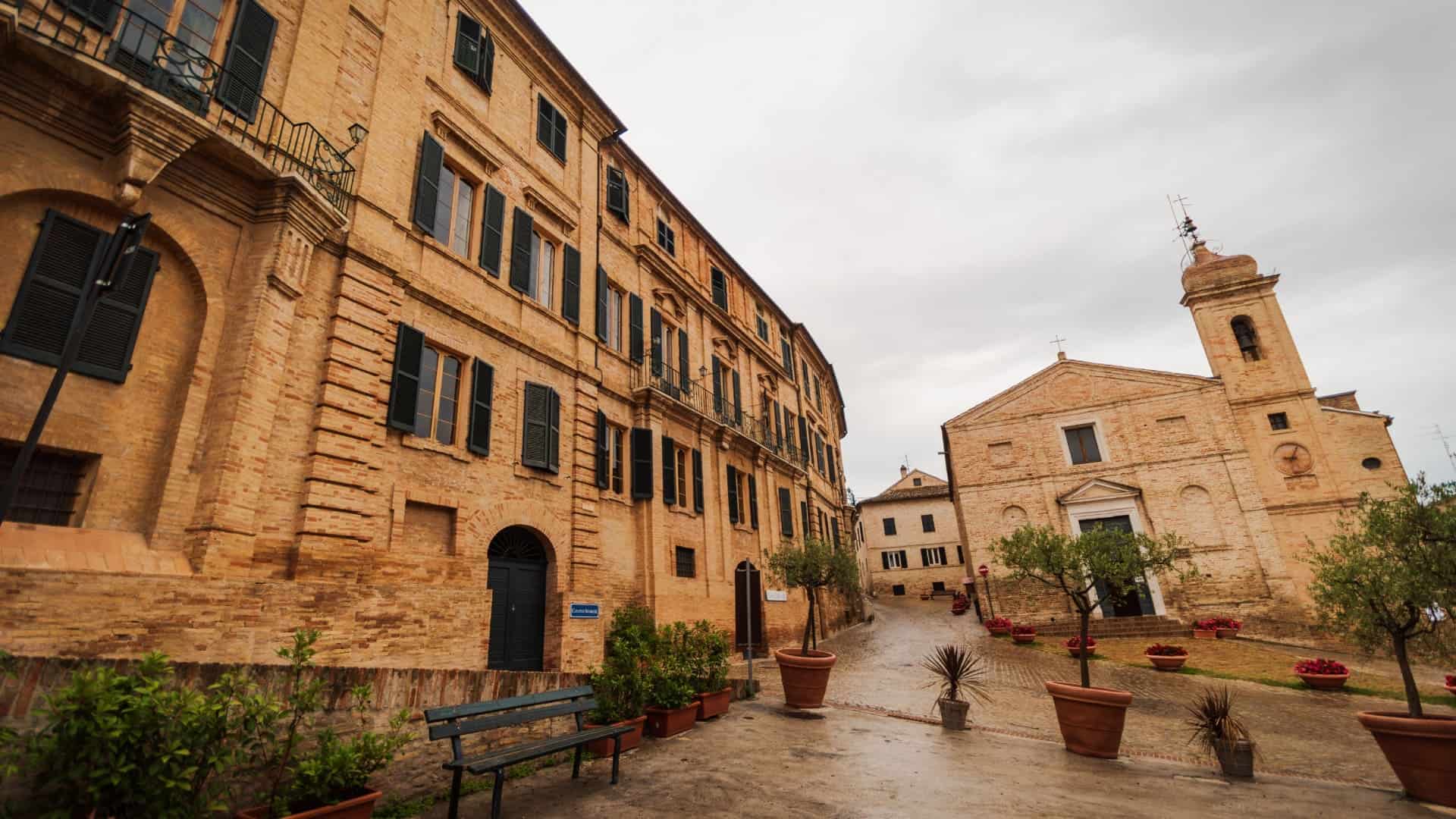 Piazzola del Sabato del Villaggio in Recanati