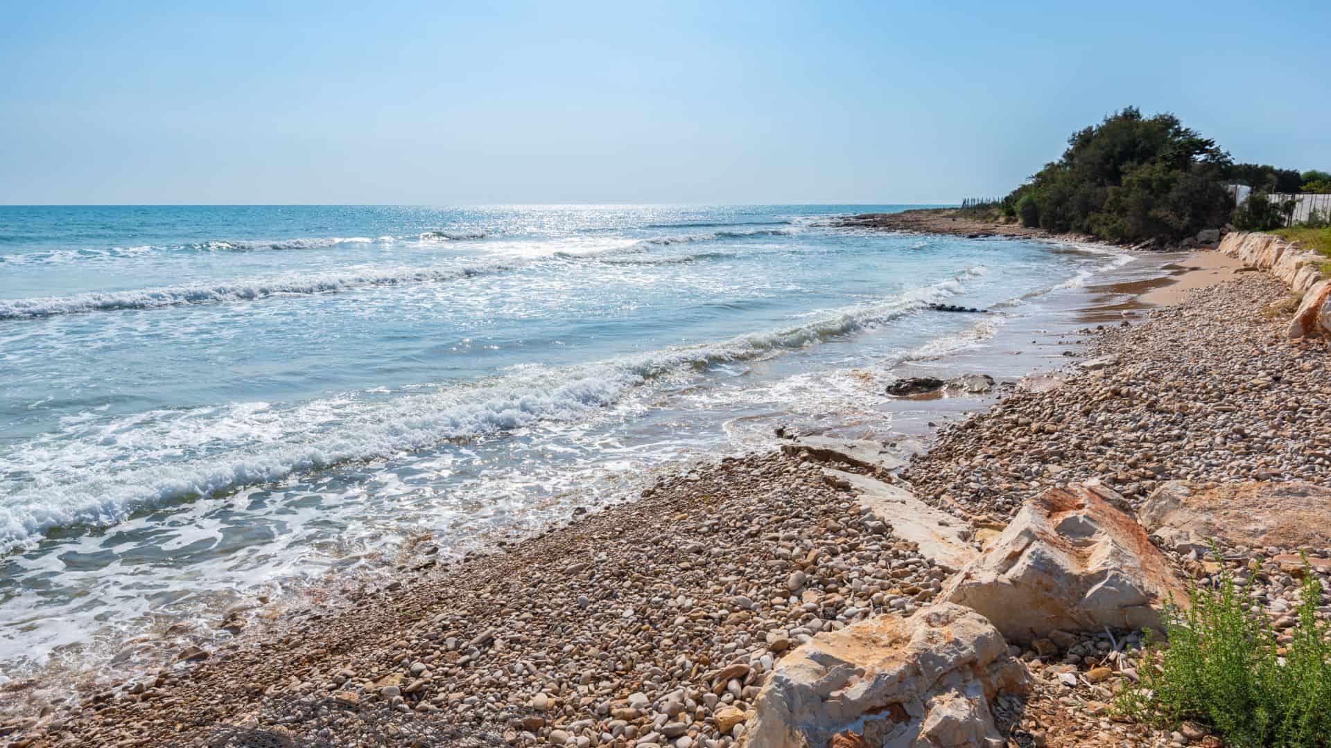 Ein Strand von Marina di Ragusa
