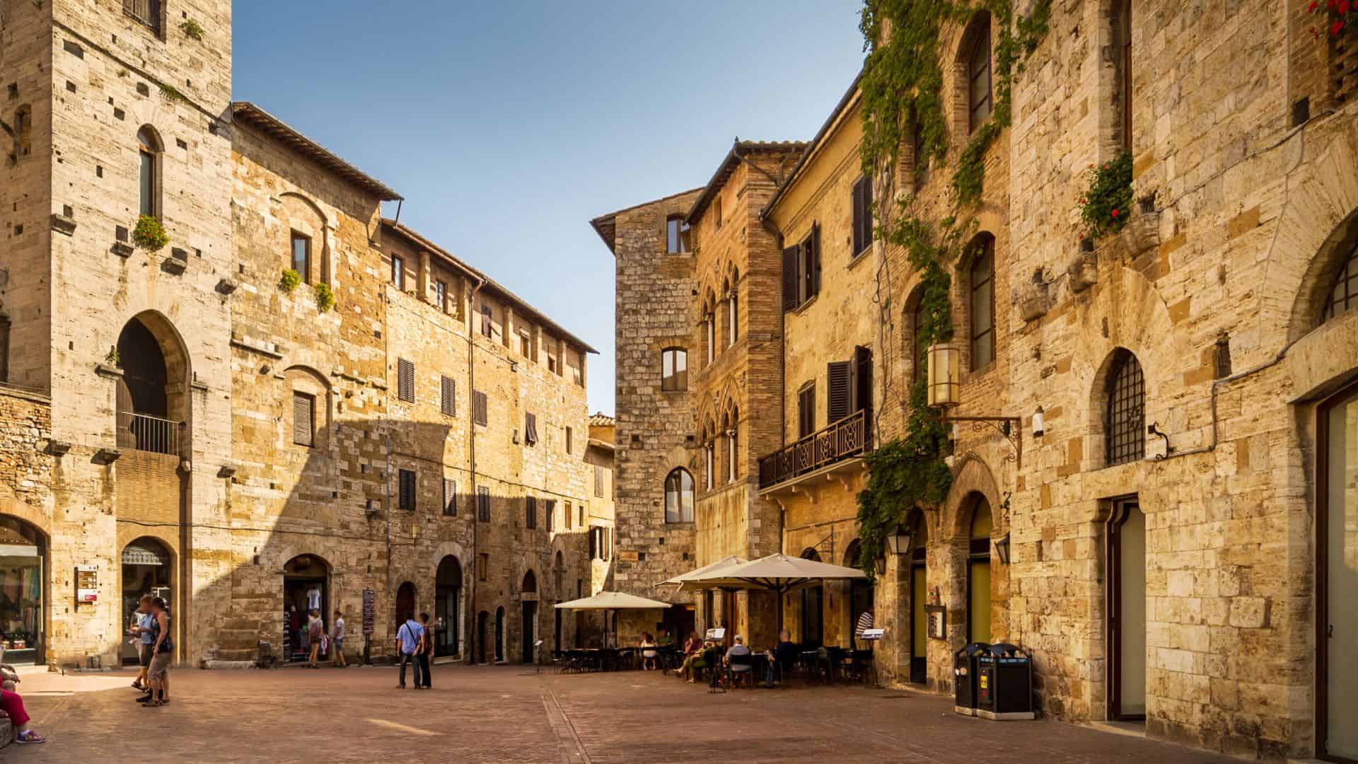 Zisternenplatz in San Gimignano