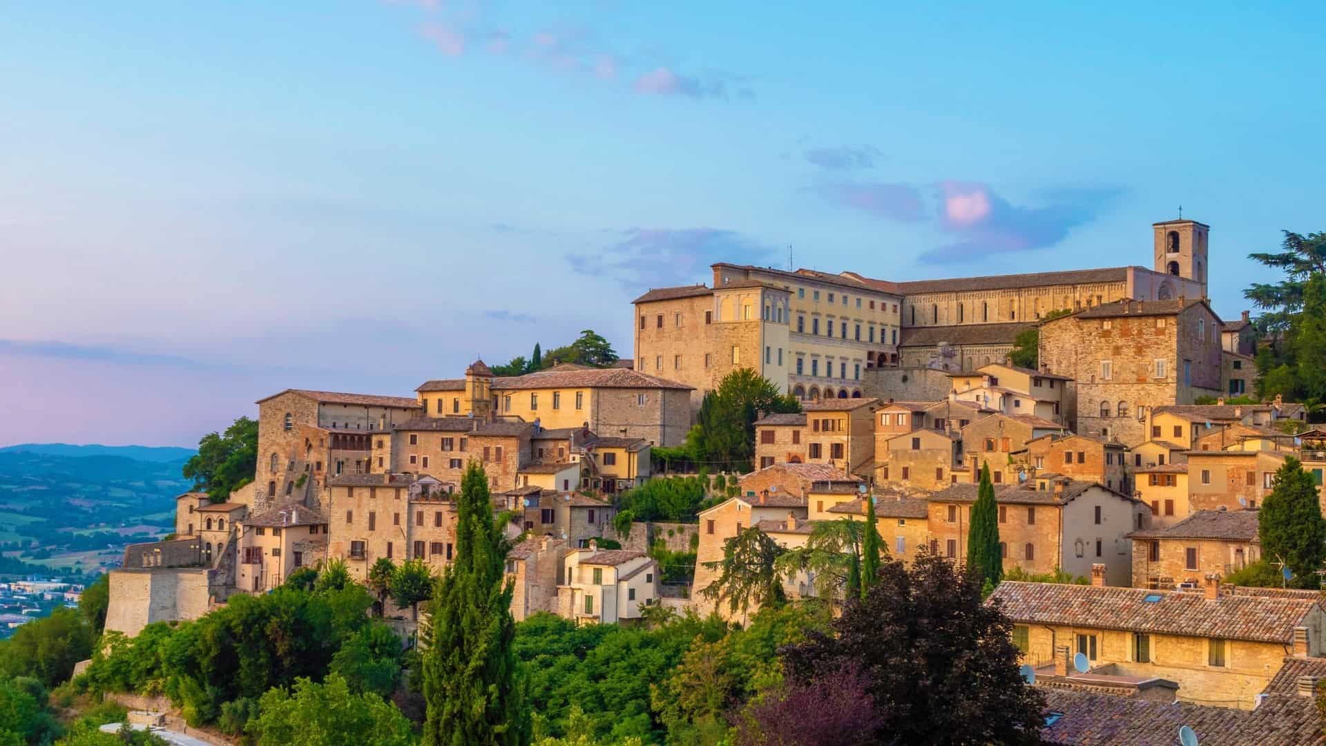 Panoramablick auf Todi