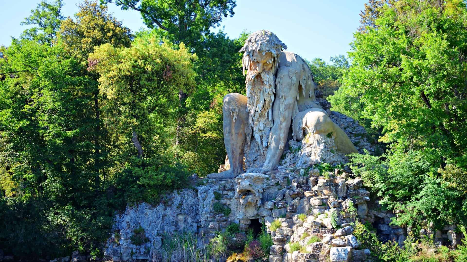 Der Koloss des Apennins im Park der Villa Demidoff
