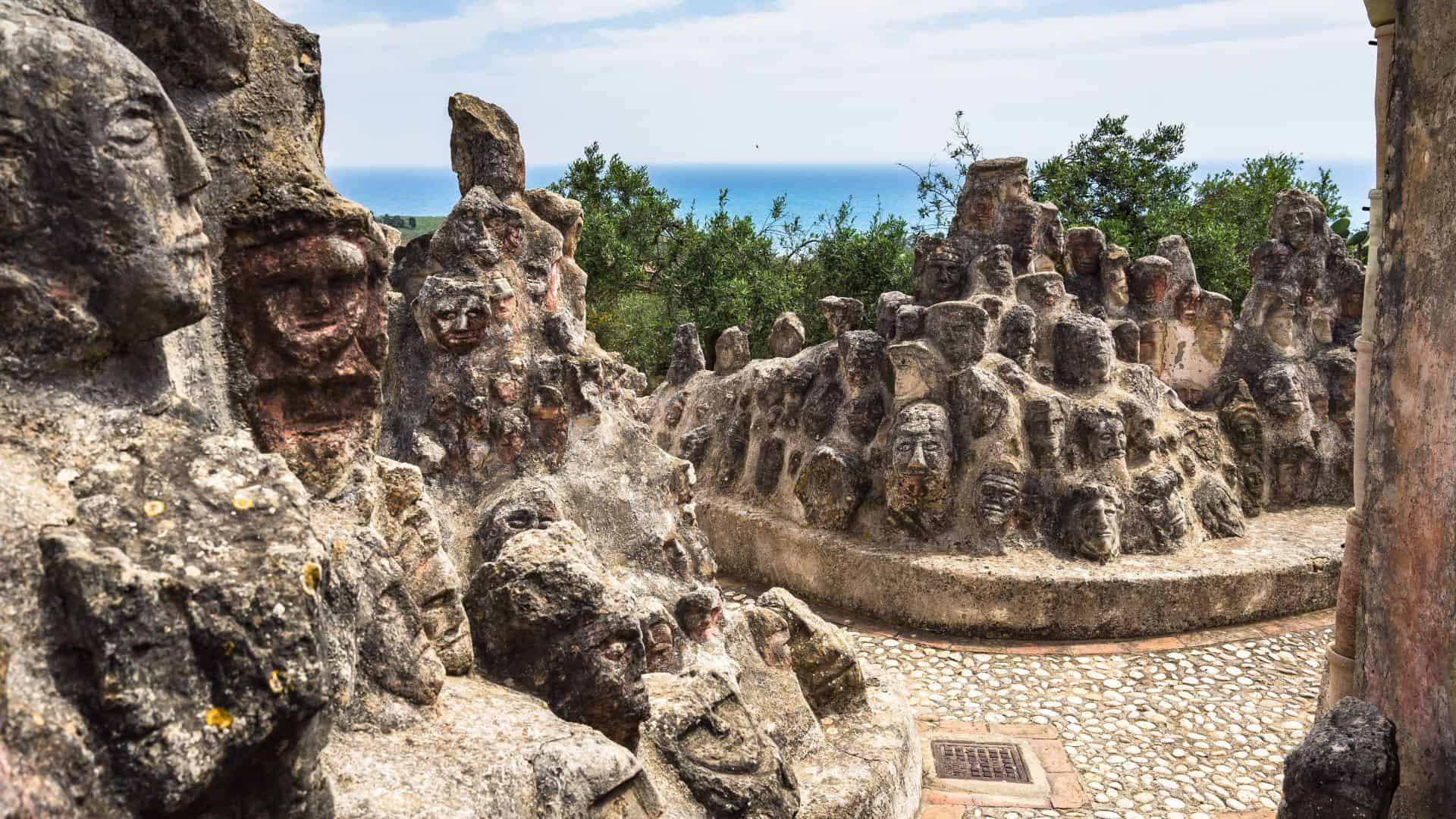 Skulpturen des Zauberschlosses