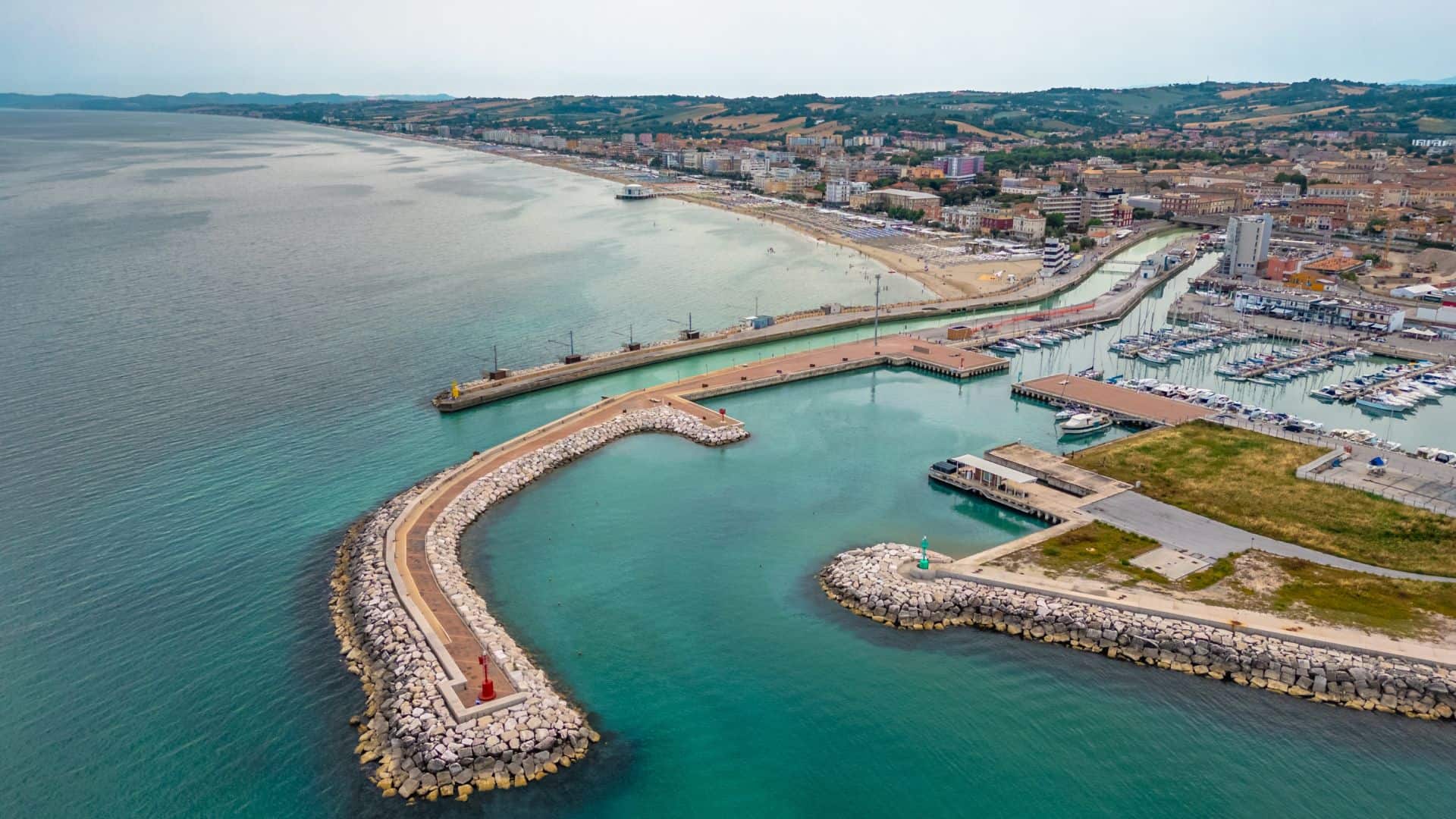 Die Stadt Senigallia aus der Vogelperspektive