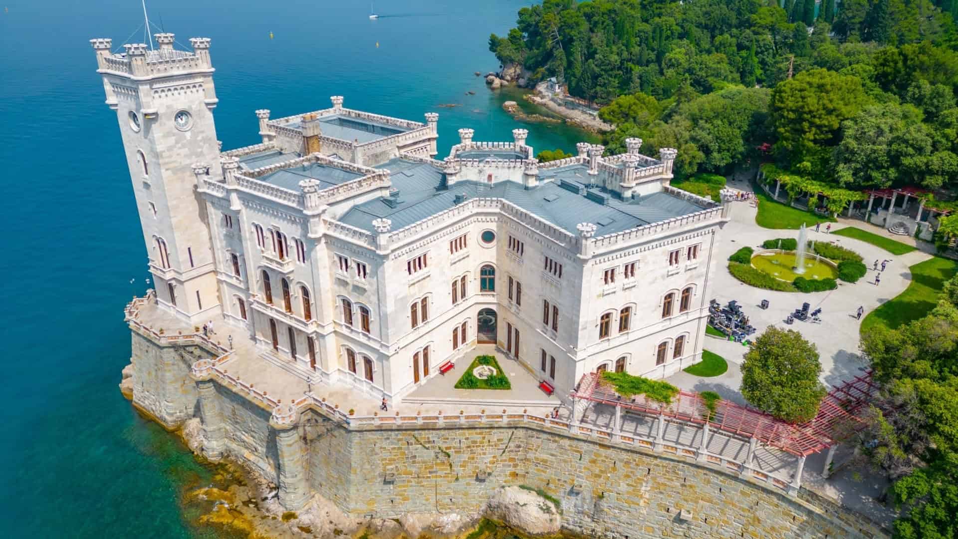 Das Historische Museum des Schlosses Miramare in Triest