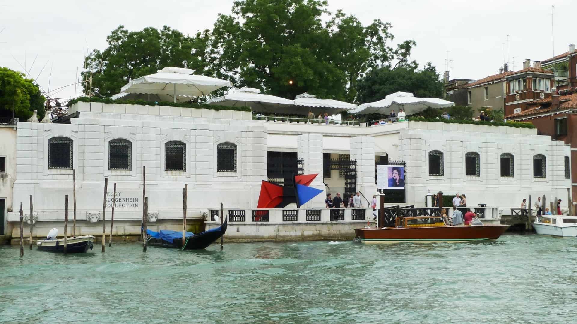 Die Peggy-Guggenheim-Sammlung in Venedig. Foto von Abxbay