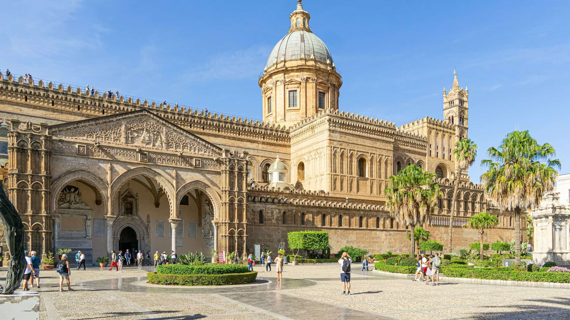 Die Kathedrale von Palermo. Foto von vincenzo inzone
