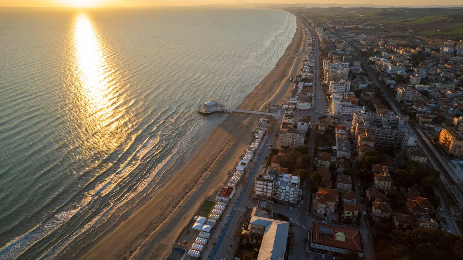 Die Küste von Senigallia von oben gesehen